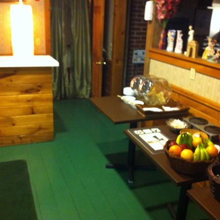 Ladd Brook Inn Pownal Buitenkant foto