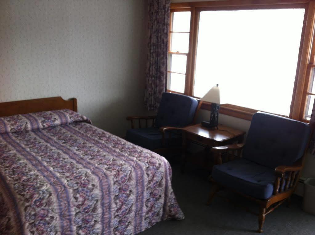 Ladd Brook Inn Pownal Buitenkant foto