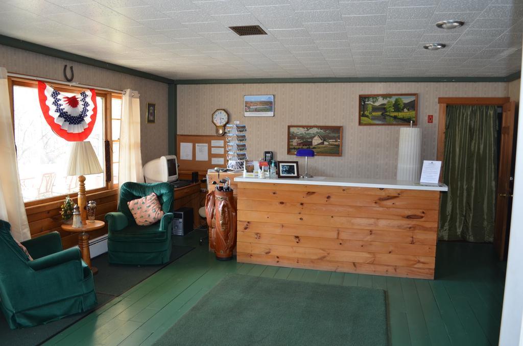 Ladd Brook Inn Pownal Buitenkant foto